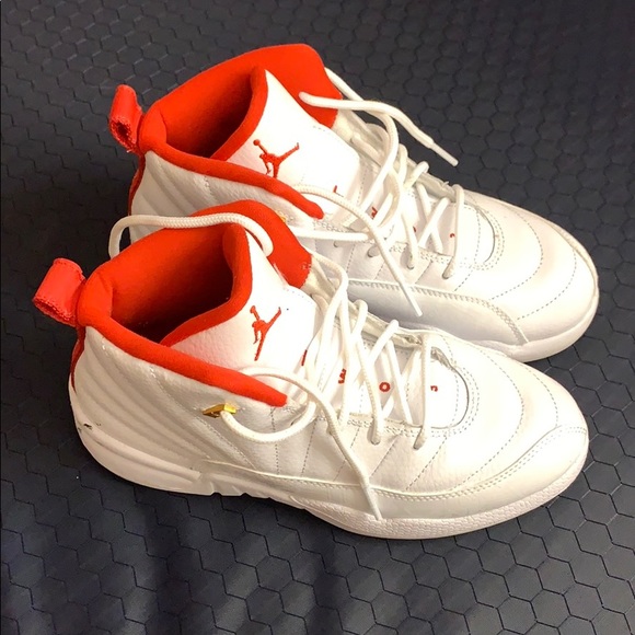 Retro Jordan 12 - Picture 2 of 3